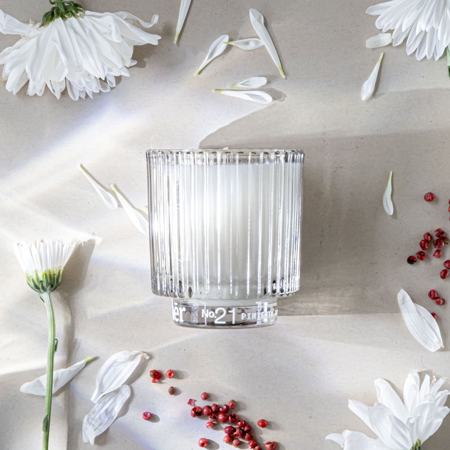 Vela No. 21 PIMIENTA ROSA + JAZMIN +VAINILLA (180G) - Aether